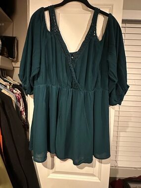 Torrid Cold Shoulder Teal Peasant Tunic with Crochet Trim
